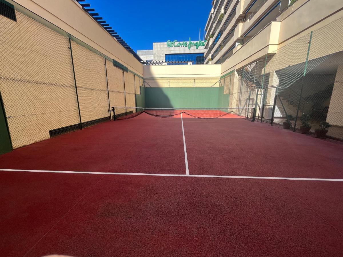 Apartmán Heart Of Puerto Banus Newly Renavated Free Parking , Wifi ,Pool,Gym,Padel Court Marbella Exteriér fotografie